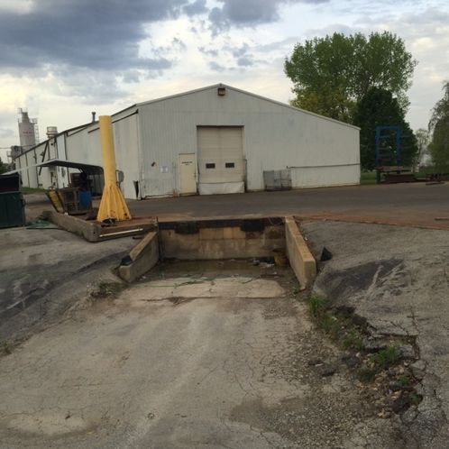 233 E Walcott Rd, Walcott, IA 52773